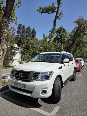 Nissan Patrol 2013, 132,000 km - 5.6 л - Bakı