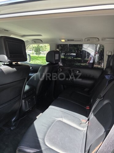 Nissan Patrol 2013, 132,000 km - 5.6 л - Bakı