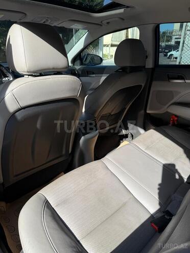 Hyundai Elantra 2016, 222,089 km - 2.0 l - Bakı