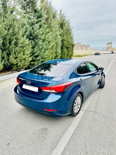 Hyundai Elantra 2015, 136,000 km - 1.8 l - Bakı