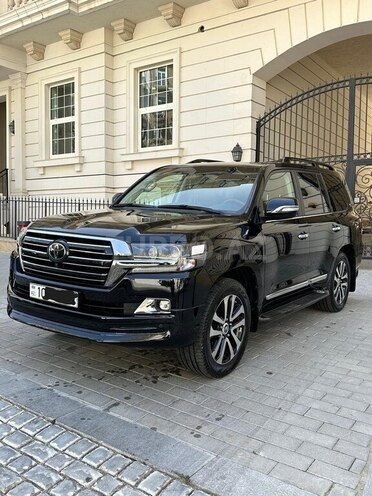 Toyota Land Cruiser 2017, 72,331 km - 4.6 l - Bakı