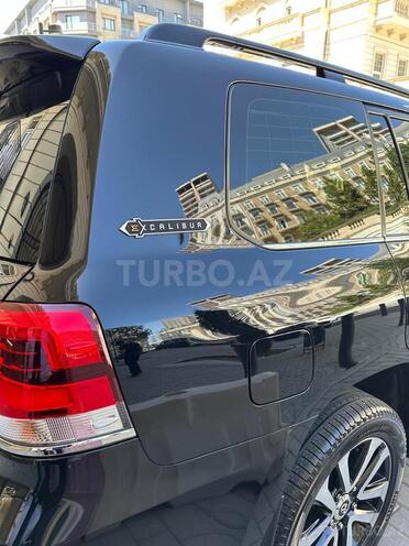 Toyota Land Cruiser 2017, 72,331 km - 4.6 l - Bakı