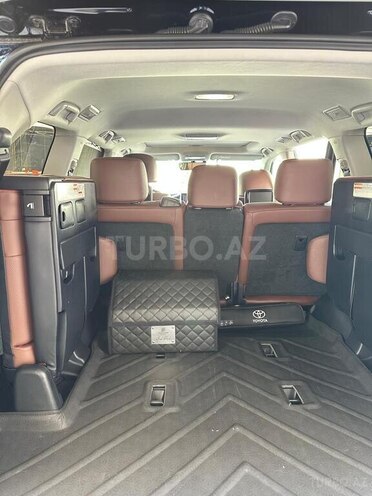 Toyota Land Cruiser 2017, 72,331 km - 4.6 l - Bakı