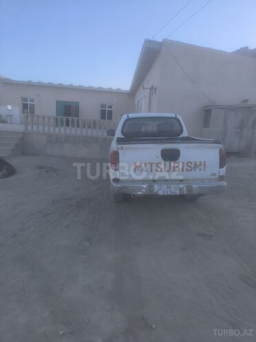 Mitsubishi L200 2014, 480,853 km - 2.5 l - Bakı