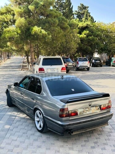 BMW 520 1992, 125,807 km - 2.0 l - Sumqayıt