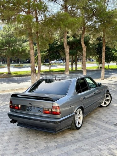 BMW 520 1992, 125,807 km - 2.0 l - Sumqayıt