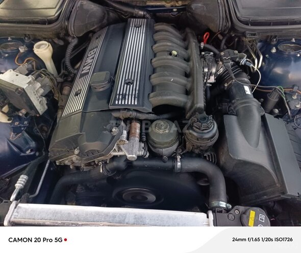 BMW 523 1998, 466,225 km - 2.5 l - Bakı