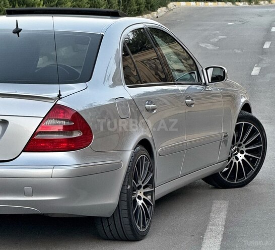Mercedes E 320 2003, 330,000 km - 3.2 l - Bakı