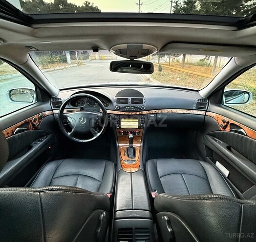 Mercedes E 320 2003, 330,000 km - 3.2 l - Bakı