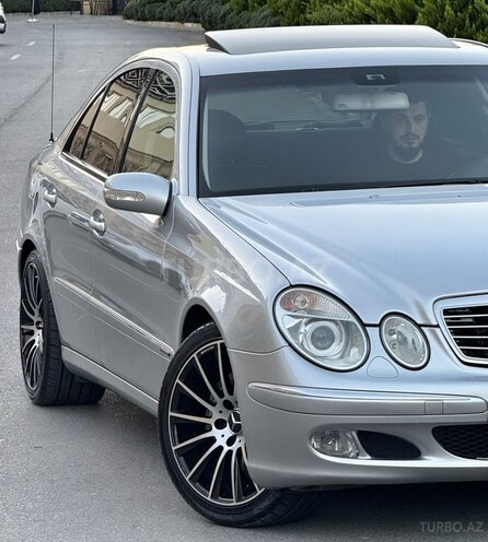 Mercedes E 320 2003, 330,000 km - 3.2 l - Bakı