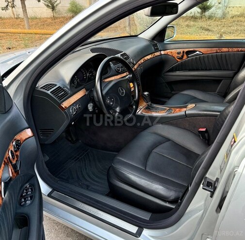 Mercedes E 320 2003, 330,000 km - 3.2 l - Bakı