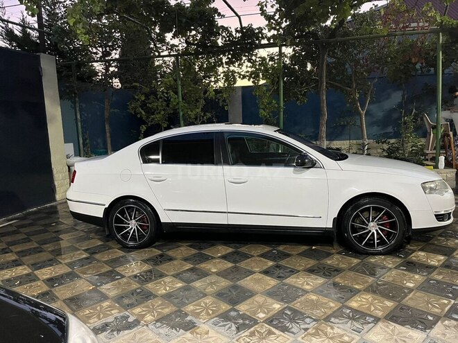 Volkswagen Passat 2010, 283,000 km - 2.0 l - Bakı