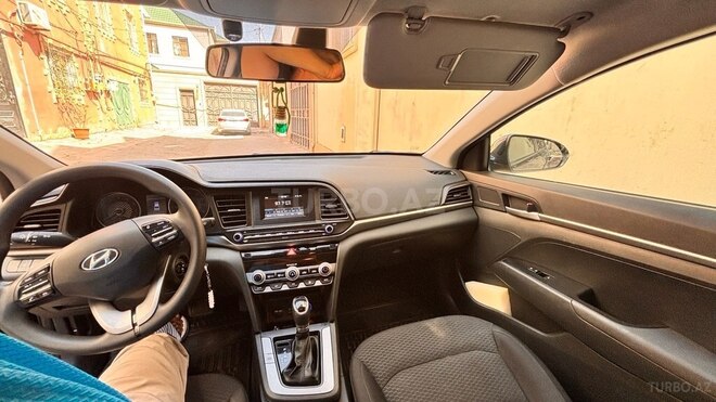 Hyundai Elantra 2020, 100,000 km - 2.0 l - Bakı