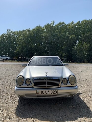 Mercedes E 240 1998, 267,895 km - 2.4 l - Cəlilabad