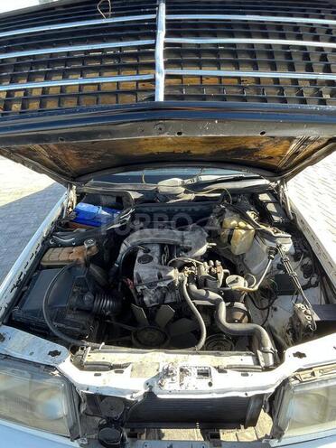Mercedes E 200 1993, 350,888 km - 2.0 l - Bakı