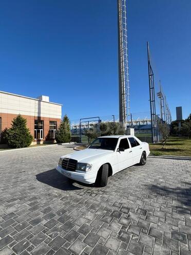 Mercedes E 200 1993, 350,888 km - 2.0 l - Bakı