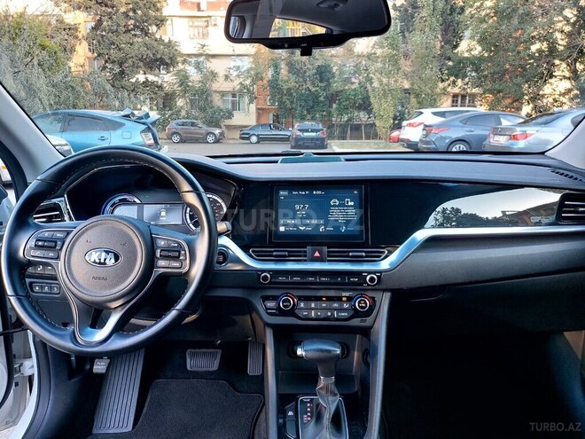 Kia Niro-13