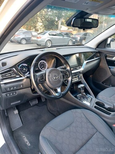 Kia Niro-11