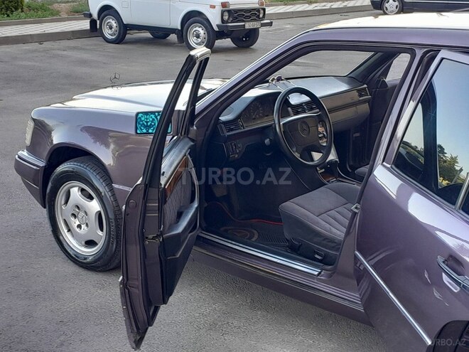 Mercedes E 220 1995, 352,142 km - 2.2 l - Sumqayıt
