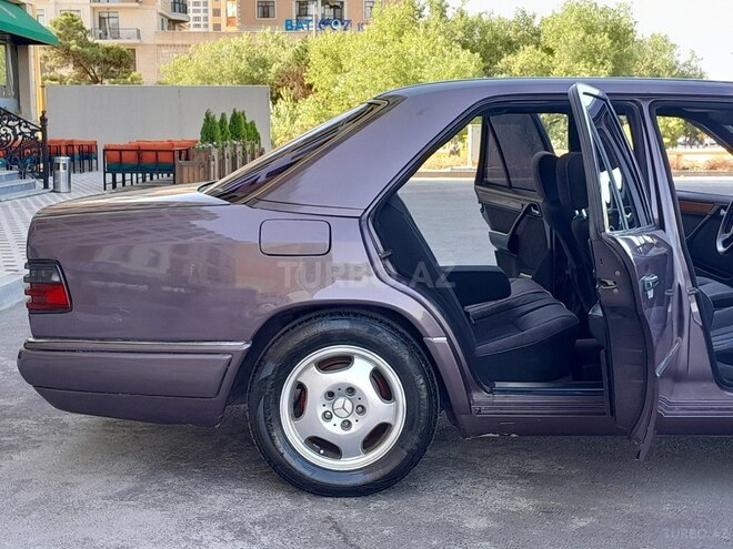Mercedes E 220 1995, 352,142 km - 2.2 l - Sumqayıt