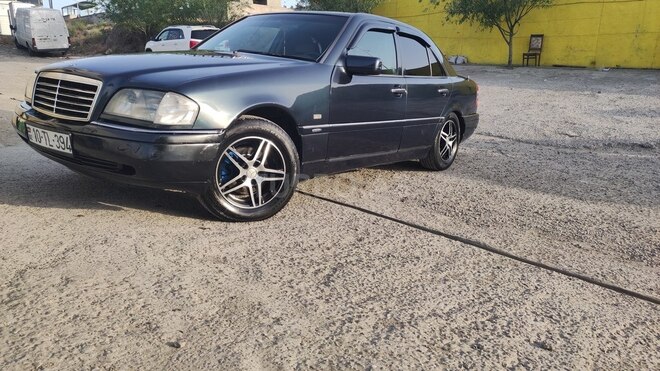 Mercedes C 180 1997, 355,000 km - 1.8 l - Bakı