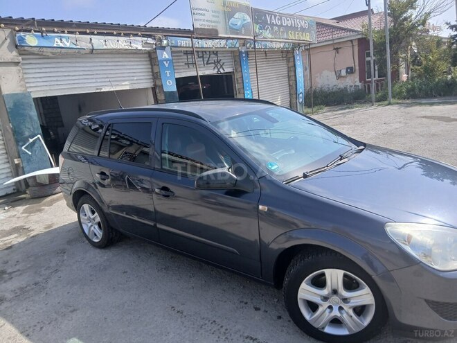 Opel Astra 2009, 182,000 km - 1.4 l - Bakı