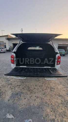 Mitsubishi L200 2016, 325,000 km - 2.4 l - Bakı
