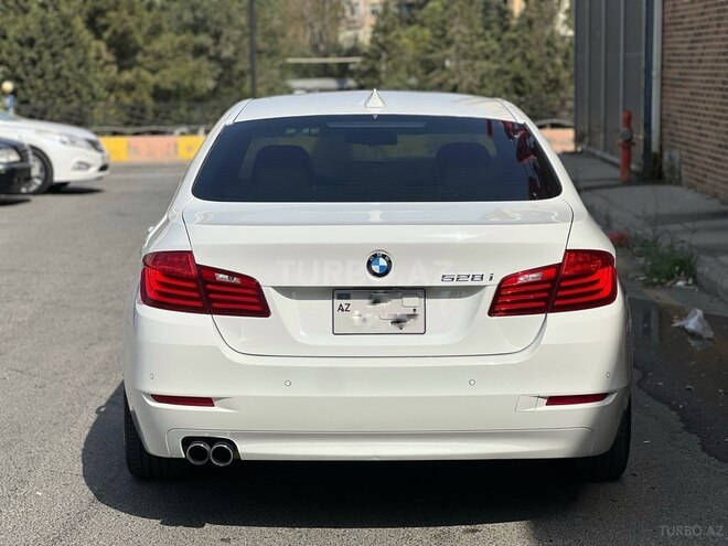 BMW 528 2014, 212,000 km - 2.0 l - Bakı