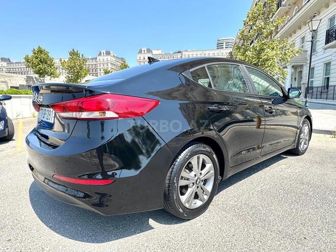 Hyundai Elantra 2017, 104,500 km - 2.0 l - Bakı