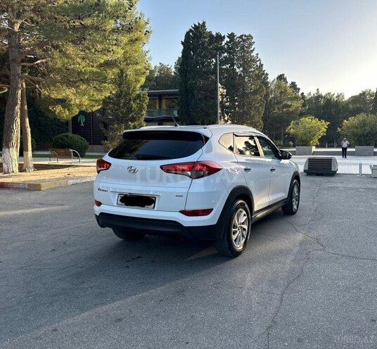 Hyundai Tucson 2015, 130,000 km - 2.0 l - Bakı