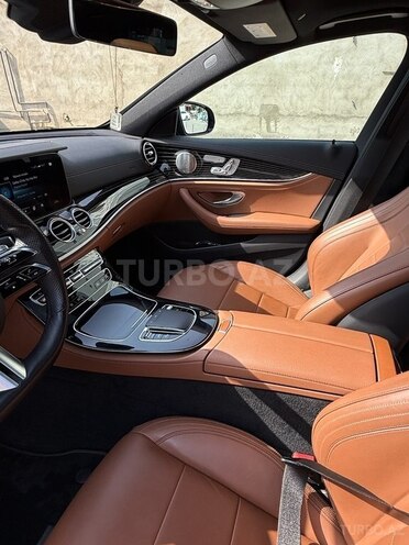 Mercedes E 300 de 2021, 63,000 km - 2.0 л - Bakı