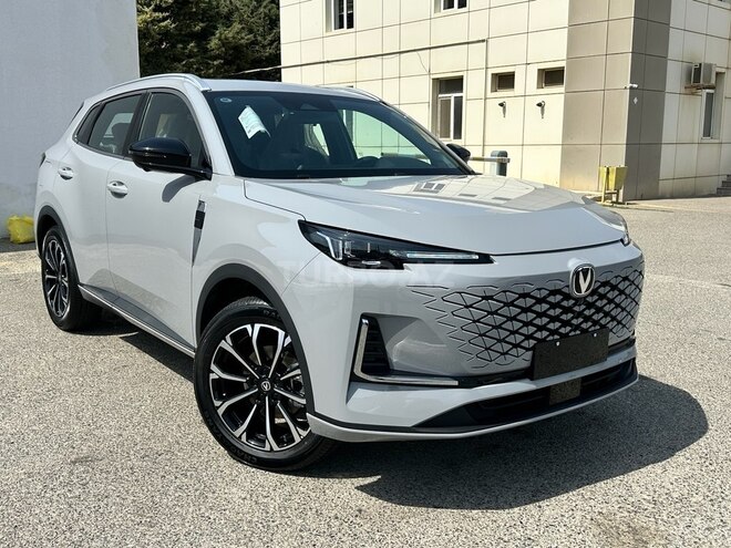 Changan CS 55 Plus 2025, 0 km - 1.5 л - Bakı