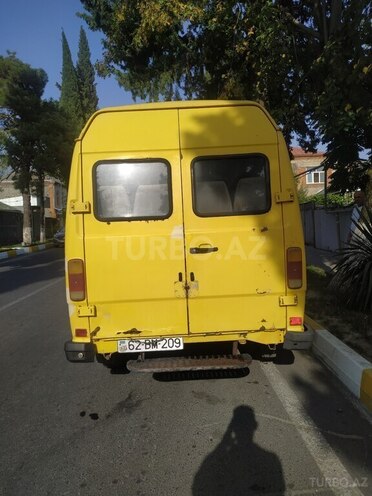 Mercedes 308 D 1994, 250,000 km - 2.3 l - Zaqatala