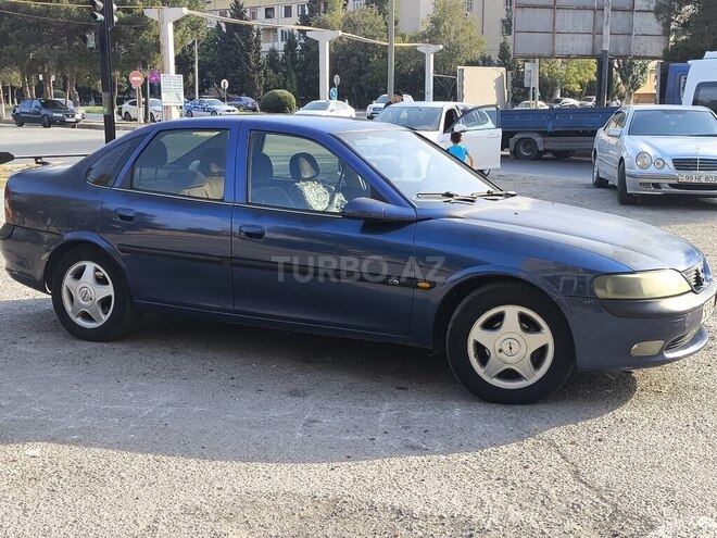 Opel Vectra 1996, 500,000 km - 1.8 l - Sumqayıt