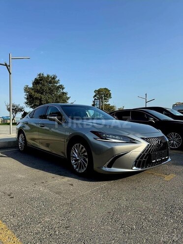 Lexus ES 300h-3