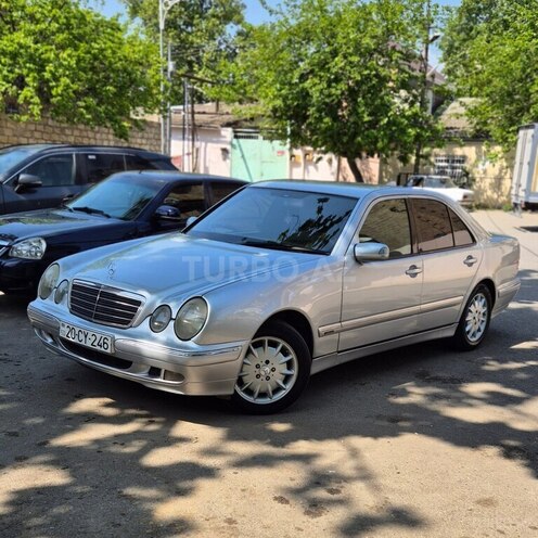 Mercedes E 240 1999, 266,437 km - 2.6 l - Gəncə