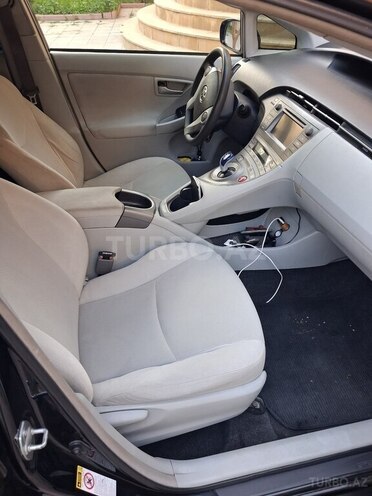 Toyota Prius 2013, 423,996 km - 1.8 l - Bakı