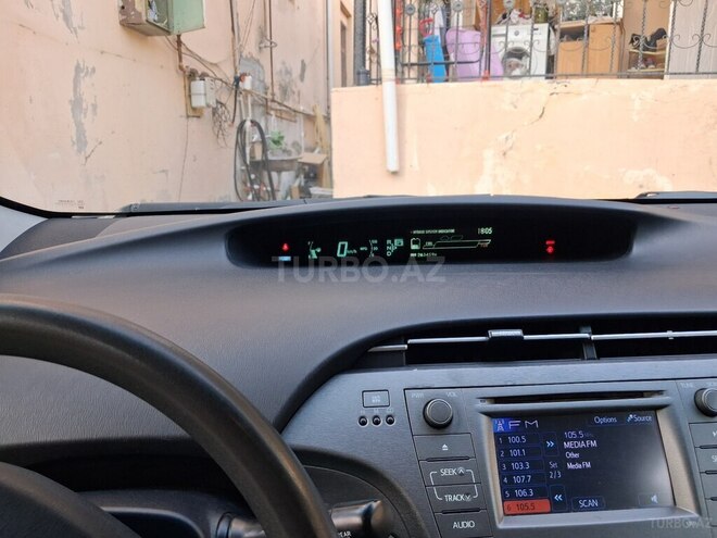 Toyota Prius 2013, 423,996 km - 1.8 l - Bakı