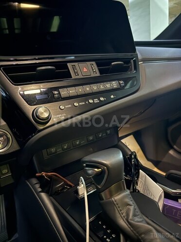 Lexus ES 300h 2023, 14,500 km - 2.5 l - Bakı