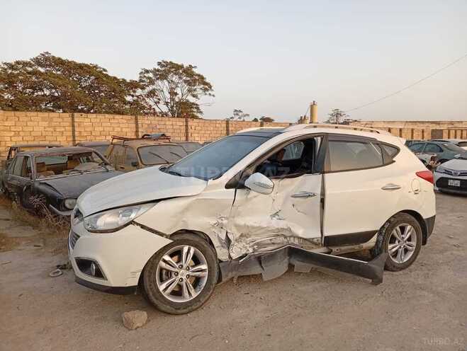 Hyundai ix35 2010, 226,300 km - 2.0 l - Bakı