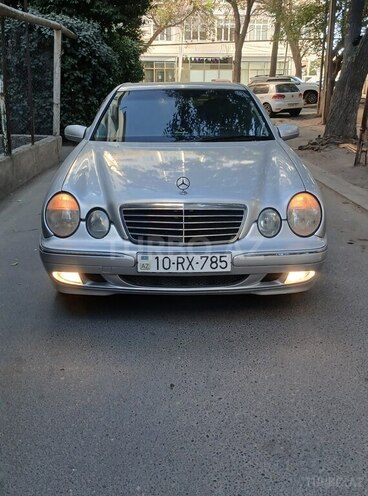 Mercedes E 220 2000, 298,000 km - 2.2 l - Bakı