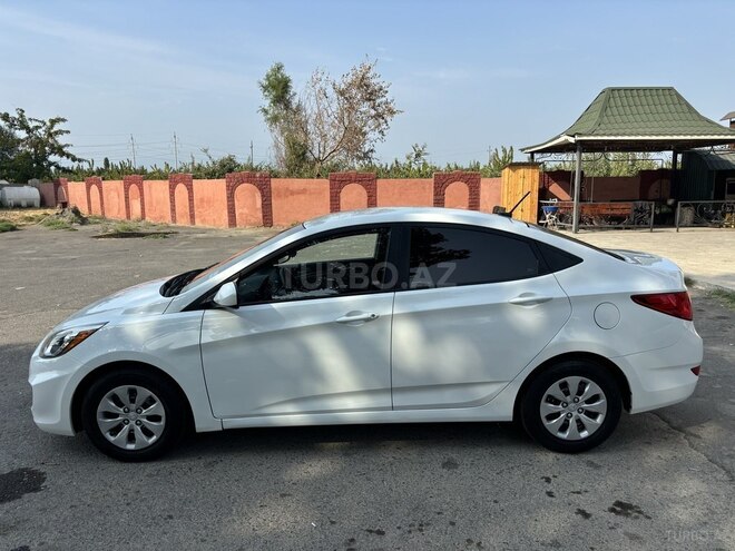 Hyundai Accent 2015, 163,000 km - 1.6 l - Xaçmaz