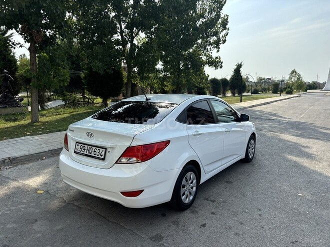Hyundai Accent 2015, 163,000 km - 1.6 l - Xaçmaz