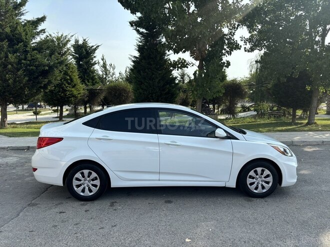 Hyundai Accent 2015, 163,000 km - 1.6 l - Xaçmaz