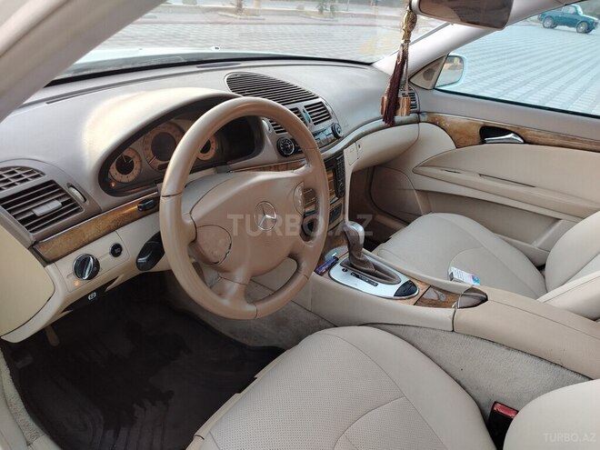 Mercedes E 240 2004, 312,218 km - 2.6 l - Şirvan
