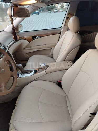 Mercedes E 240 2004, 312,218 km - 2.6 l - Şirvan