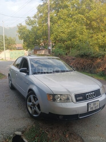 Audi A4 2003, 417,000 km - 1.8 л - Şəki