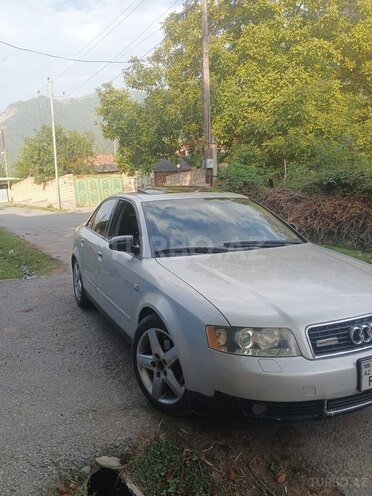 Audi A4 2003, 417,000 km - 1.8 л - Şəki