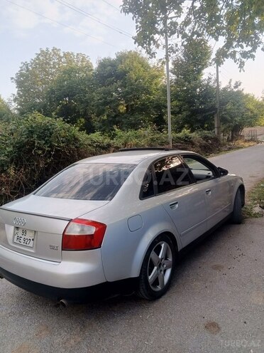 Audi A4 2003, 417,000 km - 1.8 л - Şəki