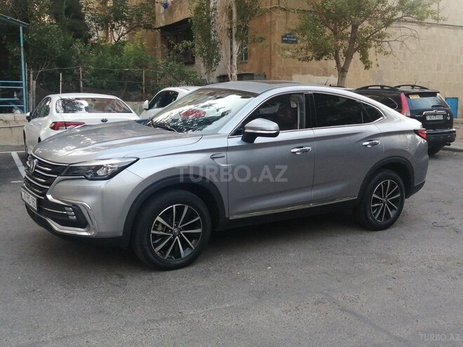 Changan CS 85 2019, 65,000 km - 1.5 л - Bakı